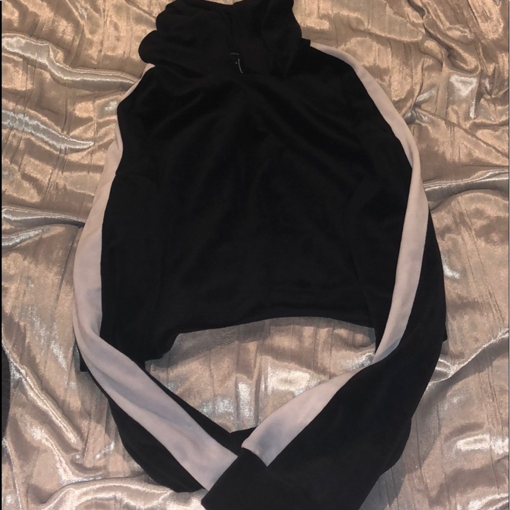 Cropped hoodie